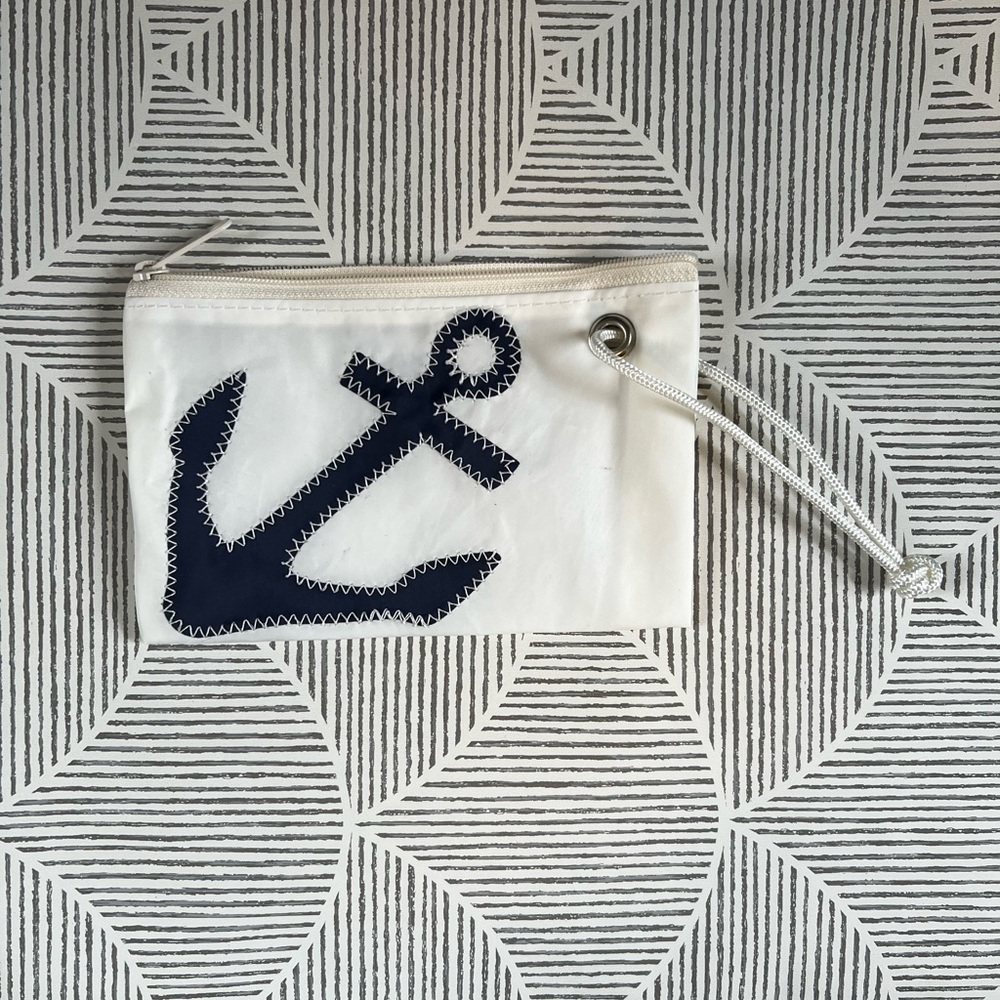 Authentic Maine Seabags - Navy Anchor Wristlet